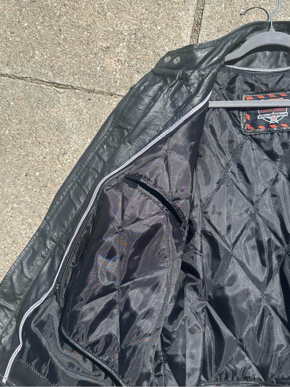 Men's Black Leather Bomber Jacket - Classic Zip Front - Picture 3 of 5